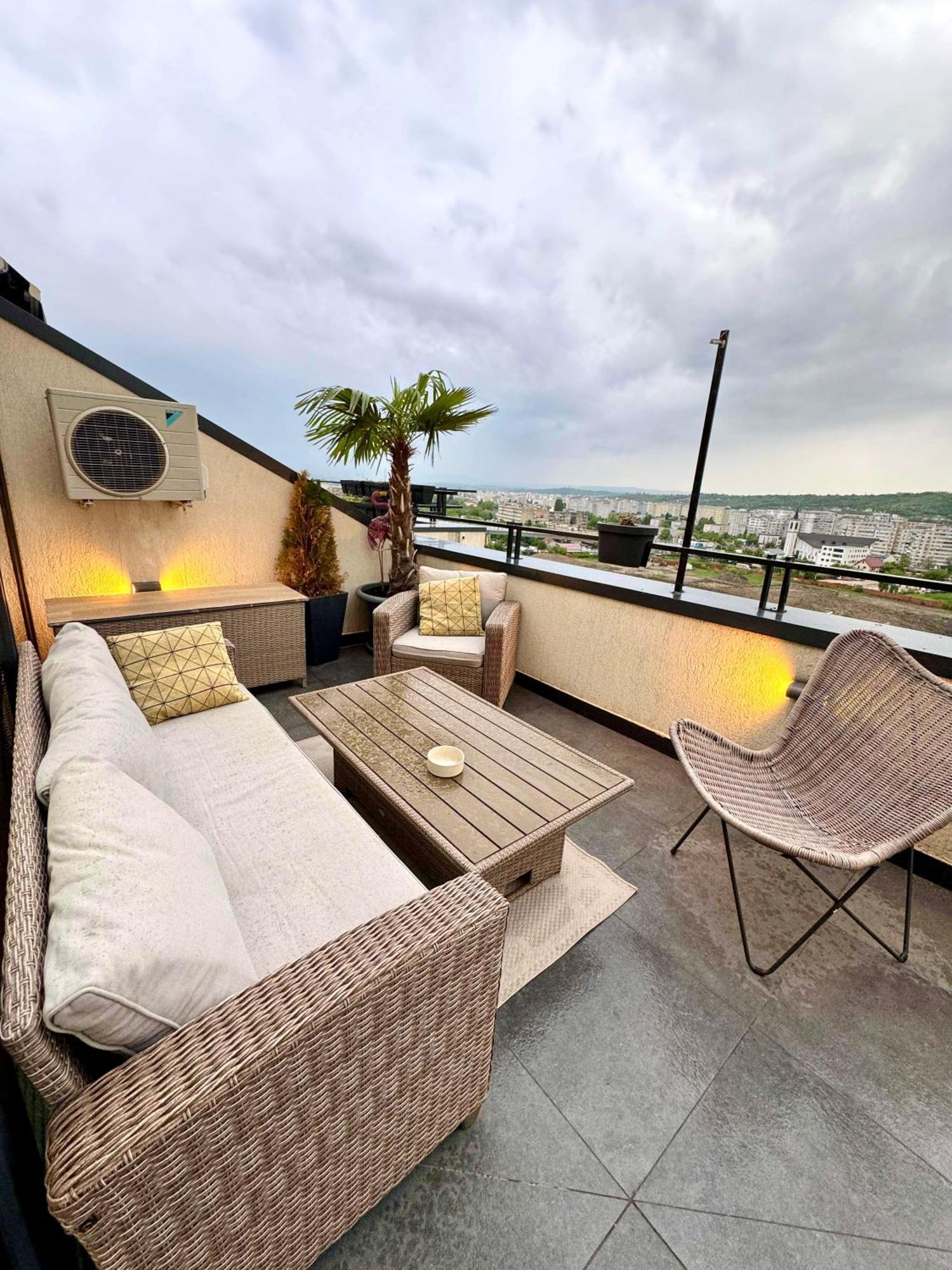 Penthouse Exclusive View , Iasi Apartment Luaran gambar
