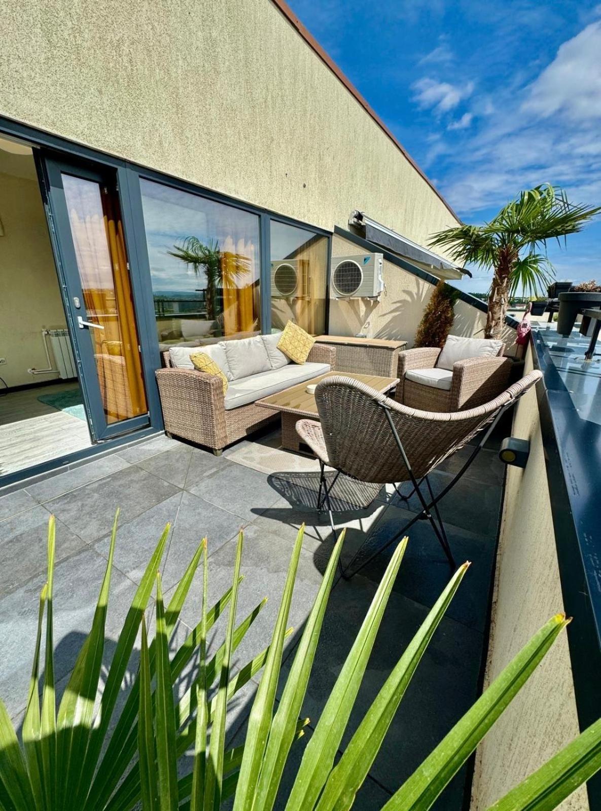 Penthouse Exclusive View , Iasi Apartment Luaran gambar