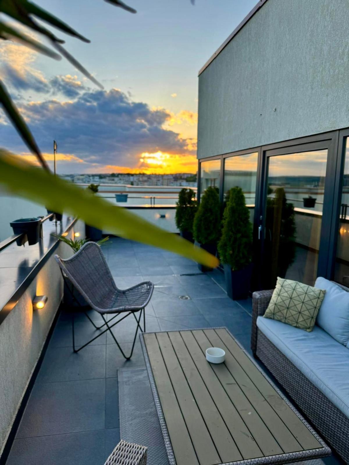 Penthouse Exclusive View , Iasi Apartment Luaran gambar