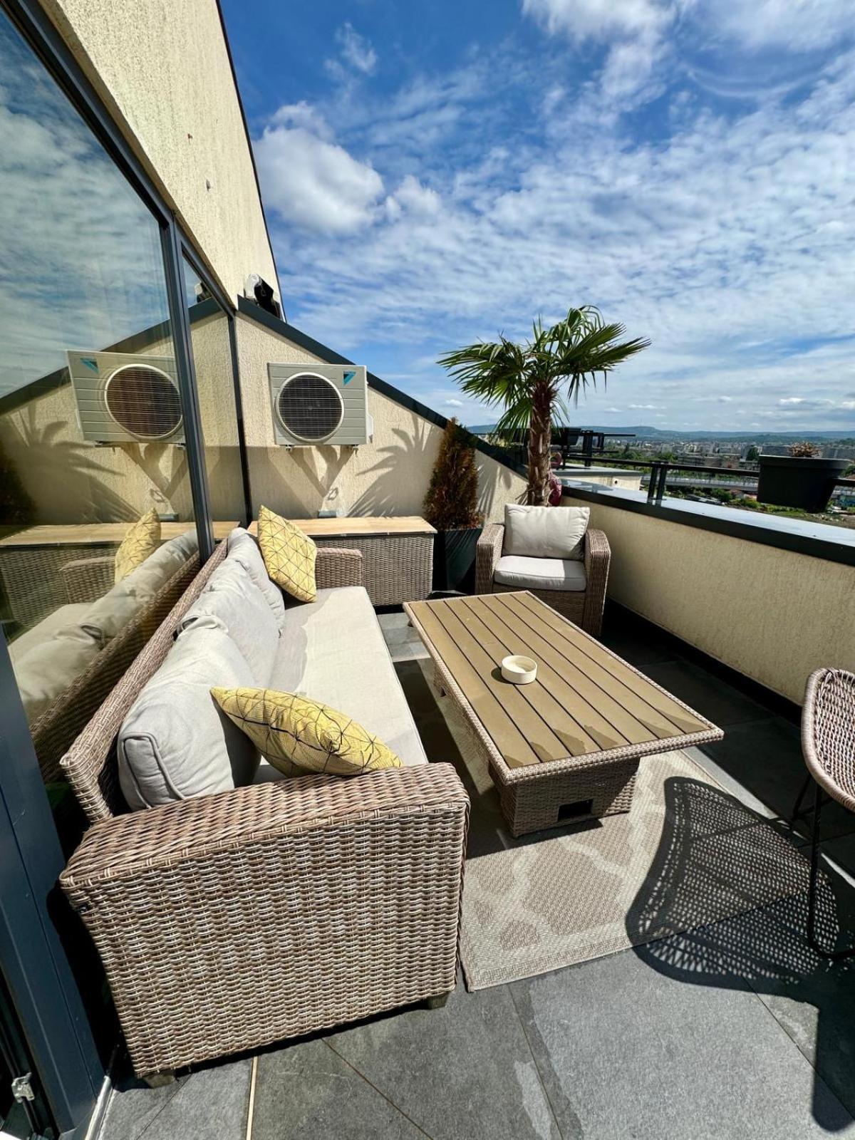 Penthouse Exclusive View , Iasi Apartment Luaran gambar